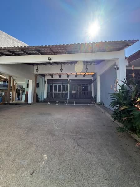 1-storey Terraced House for Sale in Ampang (Selangor) - Azmi . - Exterior - PropertyGuru.com.my