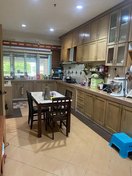 1-storey Terraced House for Sale in Ampang (Selangor) - Azmi . - Kitchen - PropertyGuru.com.my