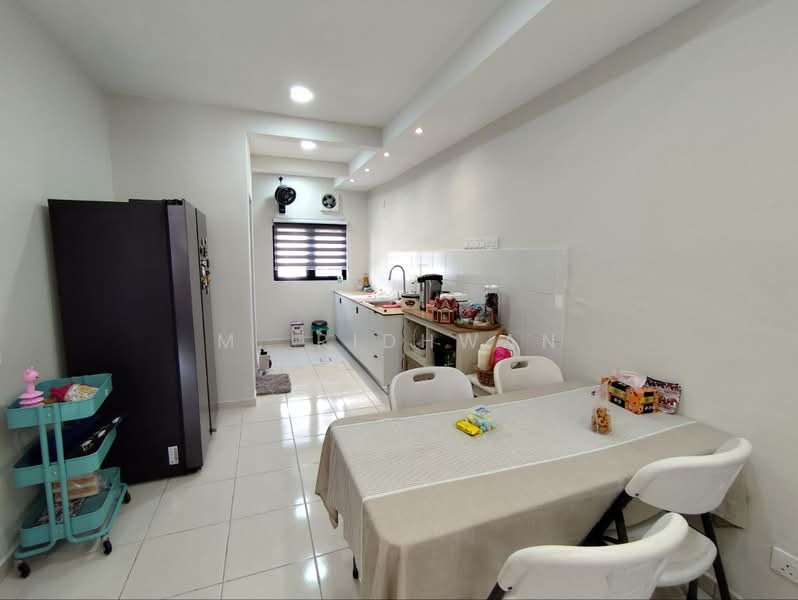 Terraced House for Rent in Sepang (Selangor) - M. Ridhwan - Kitchen - PropertyGuru.com.my