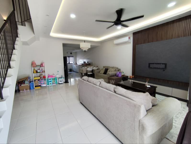 Terraced House for Rent in Sepang (Selangor) - M. Ridhwan - Living Room - PropertyGuru.com.my