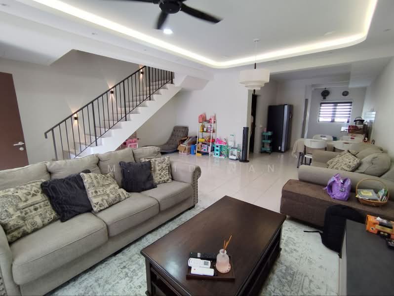 Terraced House for Rent in Sepang (Selangor) - M. Ridhwan - Living Room - PropertyGuru.com.my