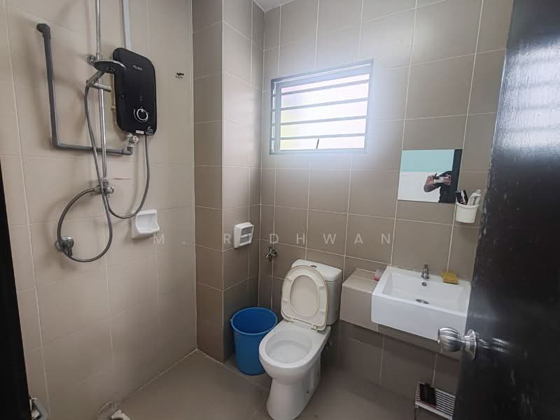 Rumah Teres 2 Tingkat untuk Dijual di Rawang (Selangor) - M. Ridhwan - Bathroom - PropertyGuru.com.my