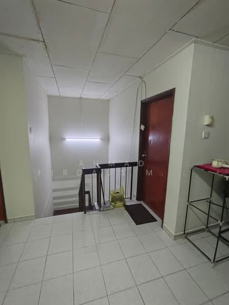 2-storey Terraced House for Sale in Seksyen 19 (Shah Alam) - Ahmad Firdaus Mahmod - Corridor - PropertyGuru.com.my