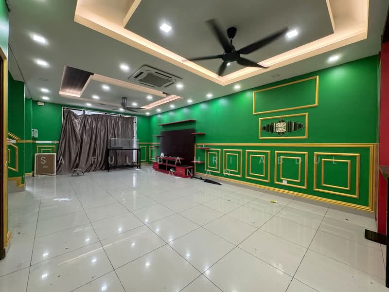 Rumah Teres 2 Tingkat untuk Dijual di M Residence (Rawang) - Saiful Bahri Abdul Manan - Living Room - PropertyGuru.com.my