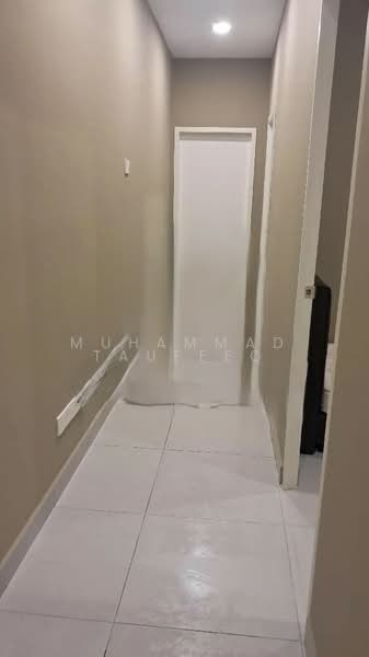 Service Residence for Rent at Dorsett Waterfront Subang - Muhammad Taufeeq - Corridor - PropertyGuru.com.my