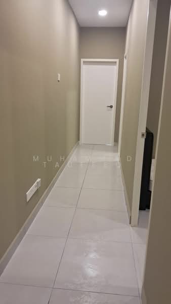 Service Residence for Rent at Dorsett Waterfront Subang - Muhammad Taufeeq - Corridor - PropertyGuru.com.my