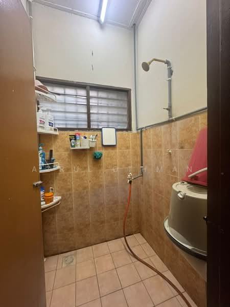 1-storey Terraced House for Sale in Kuala Pilah (Negeri Sembilan) - Azrul Othman - Bathroom - PropertyGuru.com.my
