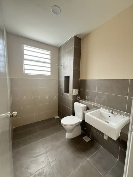 2-storey Terraced House for Sale in Bandar Tasik Kesuma (Beranang) - Azira Ahmad - Bathroom - PropertyGuru.com.my
