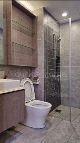 Service Residence for Sale at Millerz Square Serviced Residence - Sara Low - Bathroom - PropertyGuru.com.my