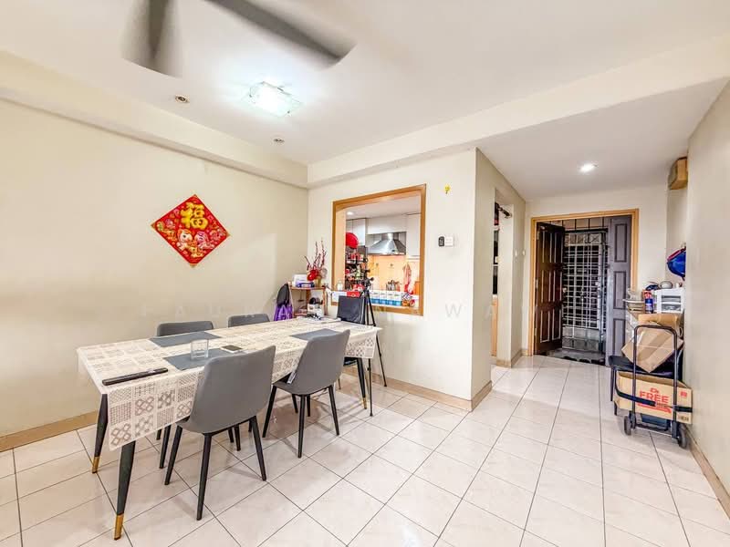 Kondominium untuk Dijual di Vista Komanwel A - Fauran Nawawi - Dining Room - PropertyGuru.com.my