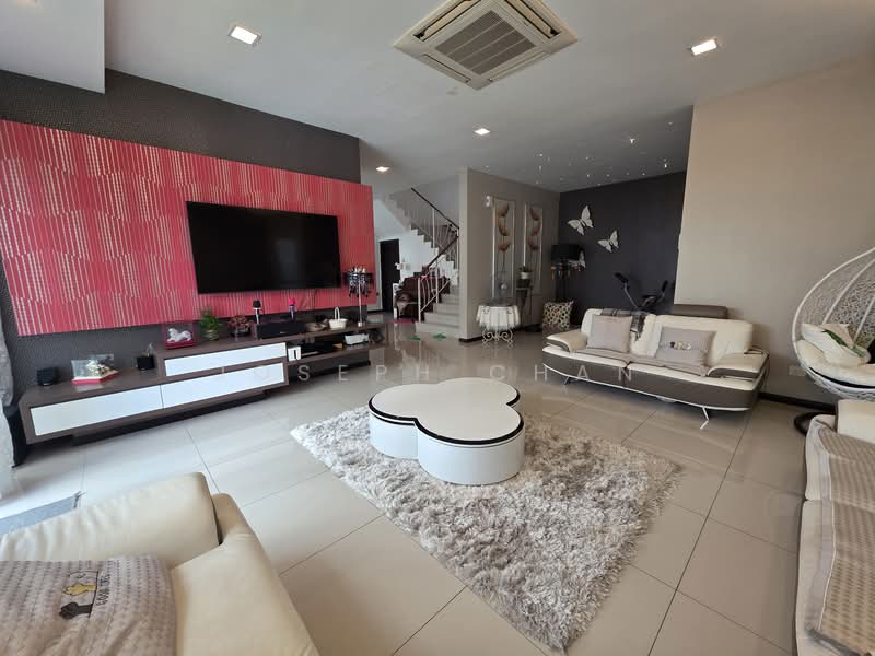 Semi-Detached House for Sale in Shah Alam (Selangor) - Joseph Chan - Living Room - PropertyGuru.com.my