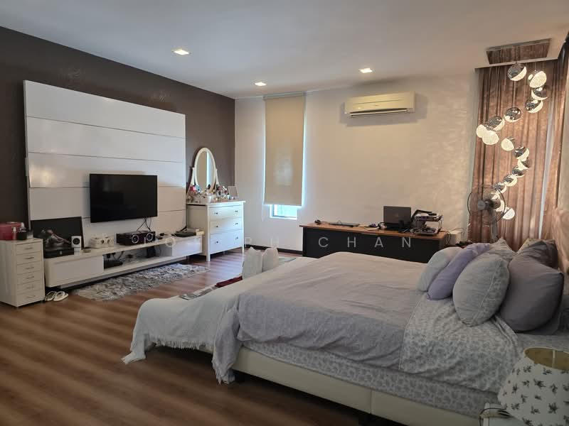 Semi-Detached House for Sale in Shah Alam (Selangor) - Joseph Chan - Master Bedroom - PropertyGuru.com.my