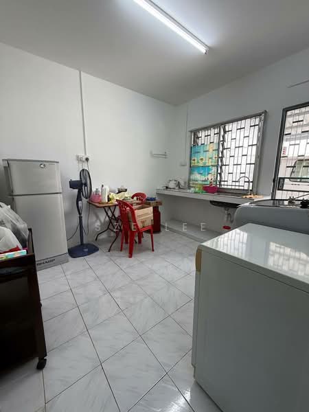 Semi-Detached House for Rent in Taman Iskandar (Johor Bahru) - Sze Lee - Kitchen - PropertyGuru.com.my