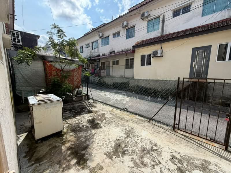 2-storey Terraced House for Sale in Taman Seremban Jaya (Rantau) - Azrul Othman - Exterior - PropertyGuru.com.my