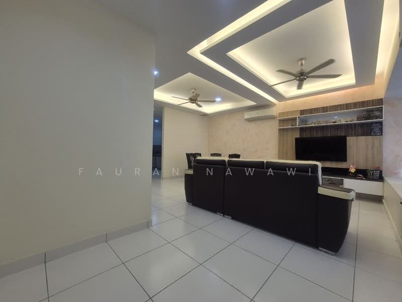 Rumah Teres 2 Tingkat untuk Dijual di Semenyih (Selangor) - Fauran Nawawi - Living Room - PropertyGuru.com.my