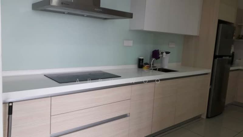 Servis Apartment untuk Disewa di Utropolis Suites 2 - Abby Woo - Kitchen - PropertyGuru.com.my