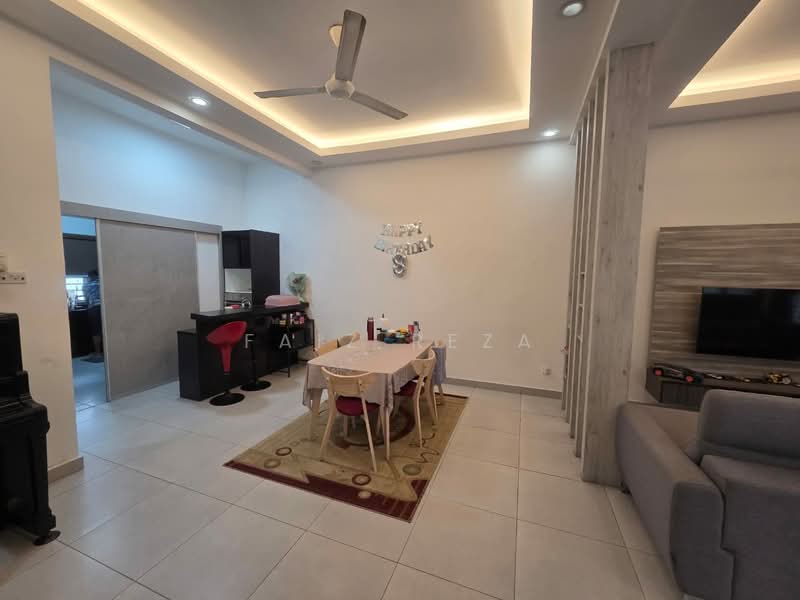 Rumah Teres 2 Tingkat untuk Dijual di Nilai Impian (Nilai) - FAIZ REZA - Dining Room - PropertyGuru.com.my