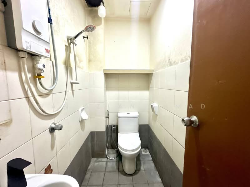 2-storey Terraced House for Sale in Saujana Rawang (Rawang) - Wan Azlan Ahmad - PropertyGuru.com.my