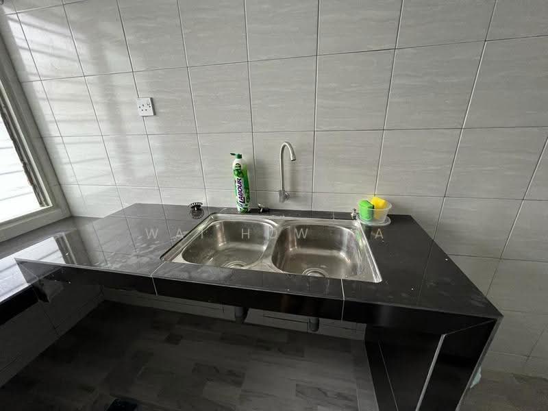 2-storey Terraced House for Rent in Taman Cempaka (Ipoh) - Daniel Wa - Kitchen - PropertyGuru.com.my
