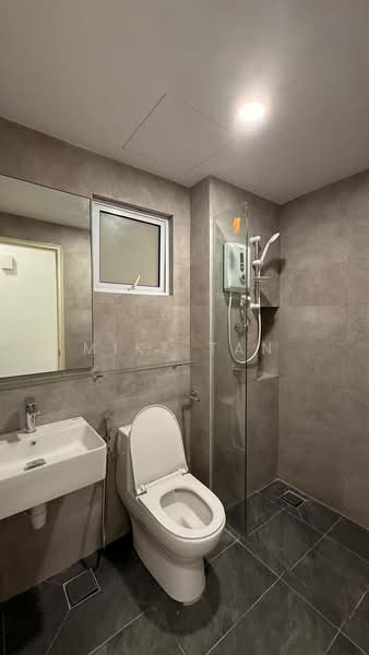 Servis Apartment untuk Disewa di Mesahill - Mike Tan - Bathroom - PropertyGuru.com.my
