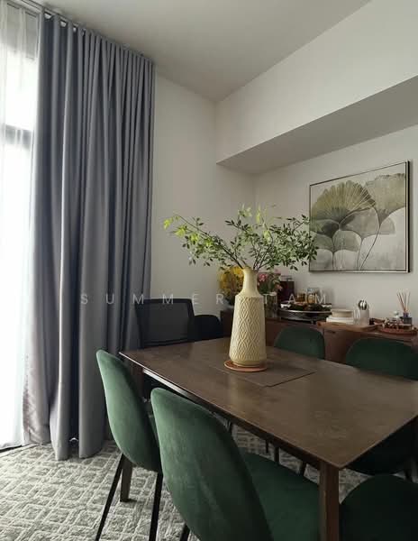Servis Apartment untuk Disewa di Altris Residences @ The Quartz WM - Summer Tam - Dining Room - PropertyGuru.com.my