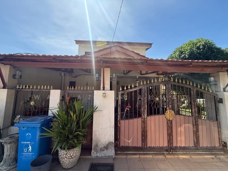 2-storey Terraced House for Sale in Seksyen 24 (Shah Alam) - Wan Azlan Ahmad - PropertyGuru.com.my