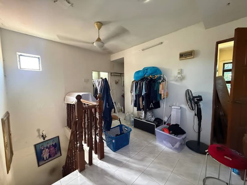 2-storey Terraced House for Sale in Seksyen 24 (Shah Alam) - Wan Azlan Ahmad - PropertyGuru.com.my