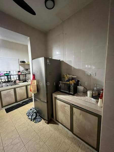 2.5-storey Terraced House for Sale in Bandar Baru Uda (Johor Bahru) - Maggie Lee - Kitchen - PropertyGuru.com.my