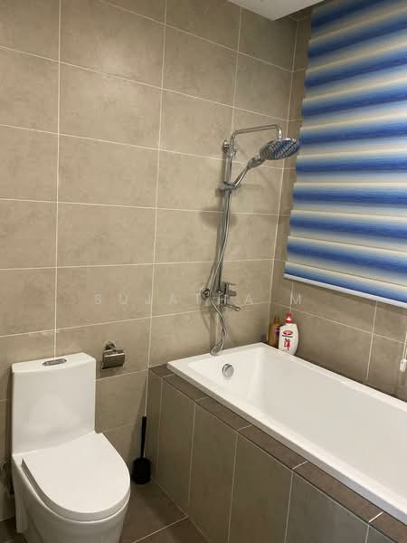 Servis Apartment untuk Disewa di KL Gateway Premium Residences - Sujatha M - Bathroom - PropertyGuru.com.my