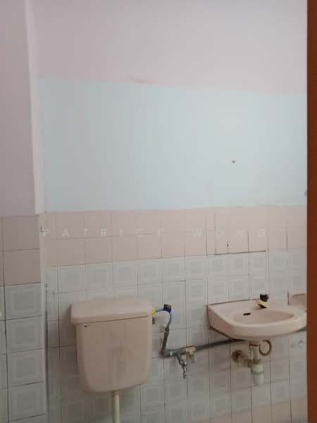 2-storey Terraced House for Sale in BANDAR PUCHONG JAYA (Puchong) - Patrick Wong - Bathroom - PropertyGuru.com.my
