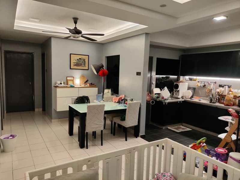 Kondominium untuk Dijual di Casa Puteri Condominium - Jenson Low - Kitchen - PropertyGuru.com.my