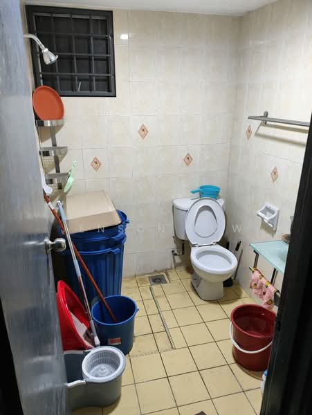 Kondominium untuk Dijual di Casa Puteri Condominium - Jenson Low - Bathroom - PropertyGuru.com.my
