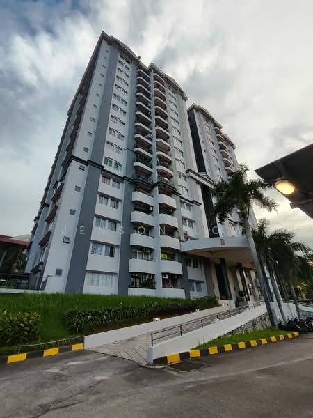 Kondominium untuk Dijual di Casa Puteri Condominium - Jenson Low - Exterior - PropertyGuru.com.my