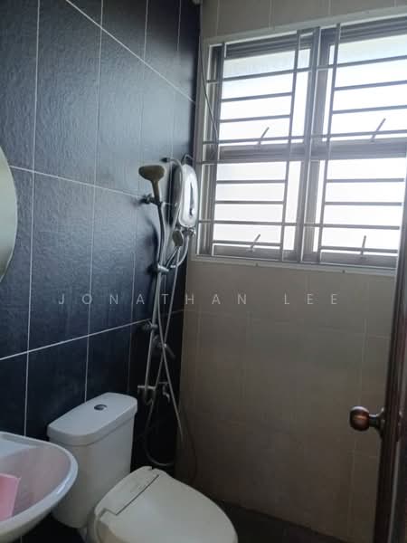 Semi-Detached House for Sale in Skudai (Johor) - Jonathan Lee - Bathroom - PropertyGuru.com.my
