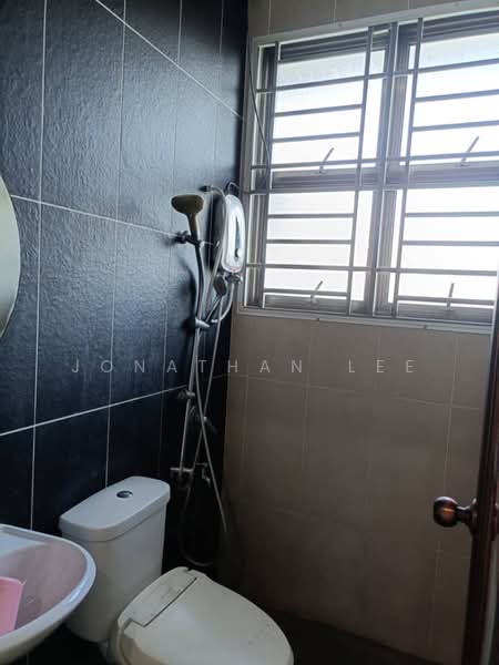Semi-Detached House for Sale in Skudai (Johor) - Jonathan Lee - Bathroom - PropertyGuru.com.my