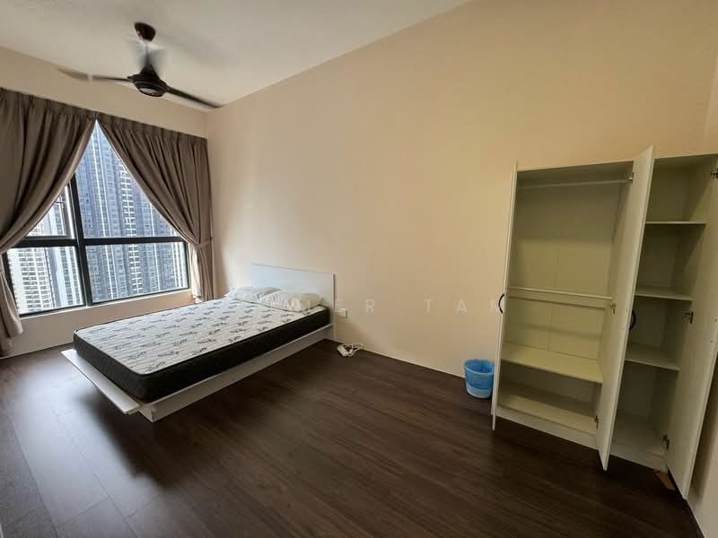Servis Apartment untuk Disewa di Altris Residences @ The Quartz WM - Summer Tam - Bedroom - PropertyGuru.com.my