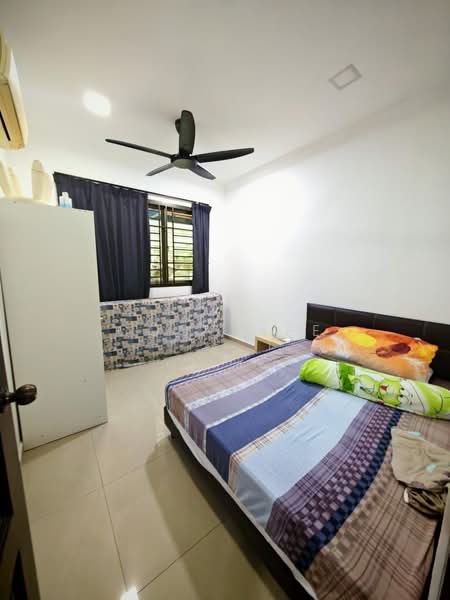 Semi-Detached House for Sale in Taman Johor (Tampoi) - Coco Lee - Bedroom - PropertyGuru.com.my