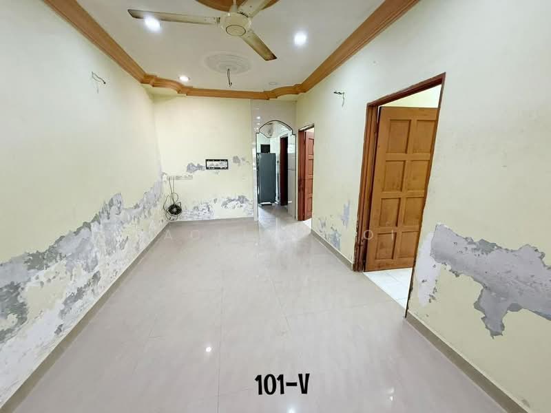 1-storey Terraced House for Sale in Taman Pendamar Indah (Klang) - Zackinn Hoi - Interior - PropertyGuru.com.my