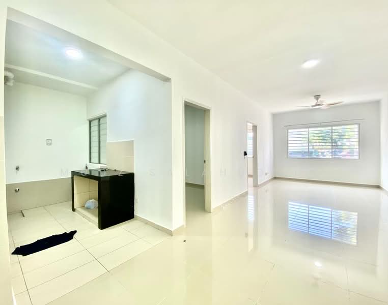 Apartment for Sale at Simfoni @ Eco Majestic - Mudz Salahuddin - Kitchen - PropertyGuru.com.my
