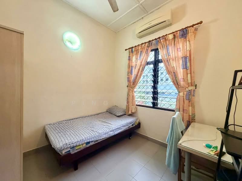 Rumah Teres 1 Tingkat untuk Dijual di Tanjung Tokong (Penang) - Ping Koay - Bedroom - PropertyGuru.com.my