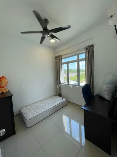 Condominium for Sale at Fairway Suites - Liew Lih Yi - Bedroom - PropertyGuru.com.my