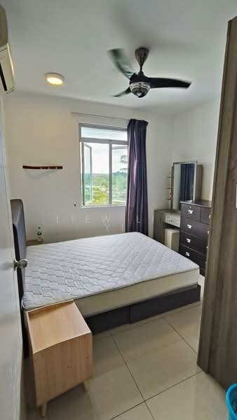 Condominium for Sale at Fairway Suites - Liew Lih Yi - Bedroom - PropertyGuru.com.my