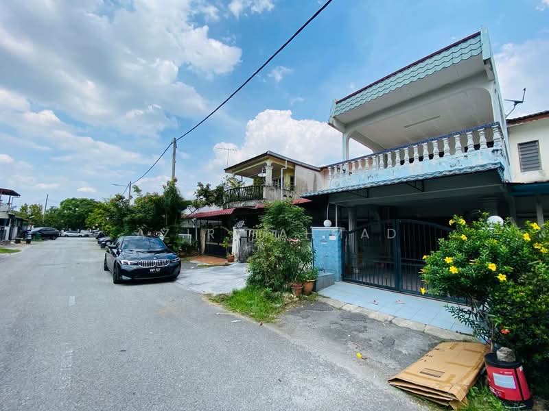 Rumah Teres 2 Tingkat untuk Dijual di Taman Harmoni (Kajang) - Azira Ahmad - Exterior - PropertyGuru.com.my