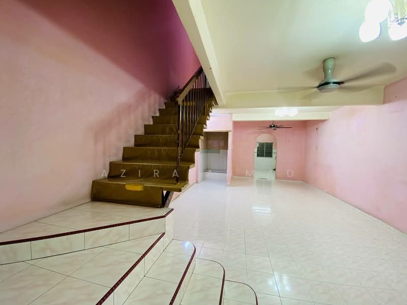 Rumah Teres 2 Tingkat untuk Dijual di Taman Harmoni (Kajang) - Azira Ahmad - Interior - PropertyGuru.com.my