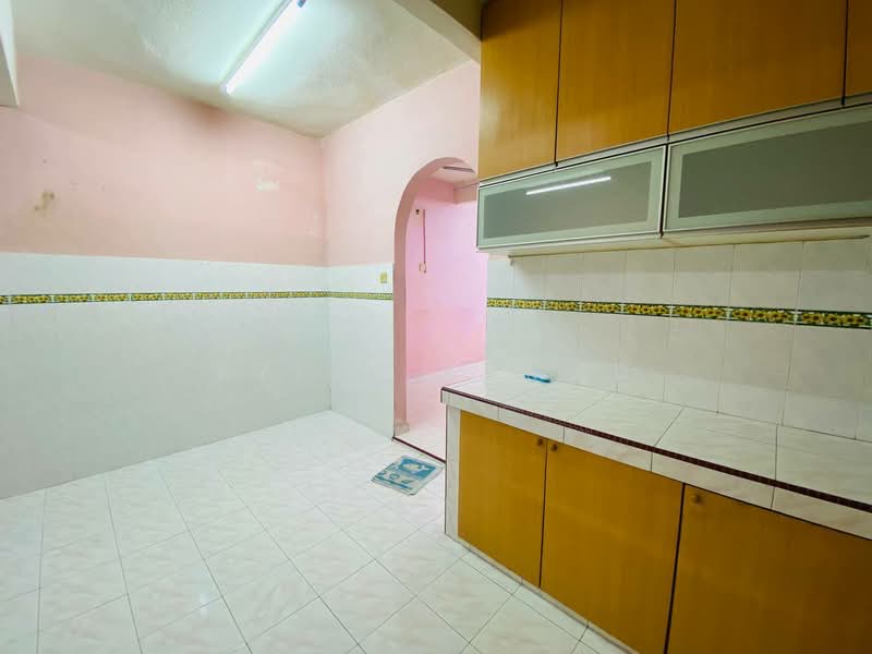 Rumah Teres 2 Tingkat untuk Dijual di Taman Harmoni (Kajang) - Azira Ahmad - Kitchen - PropertyGuru.com.my