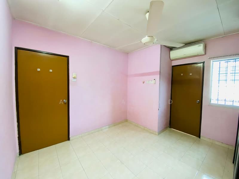 Rumah Teres 2 Tingkat untuk Dijual di Taman Harmoni (Kajang) - Azira Ahmad - Interior - PropertyGuru.com.my