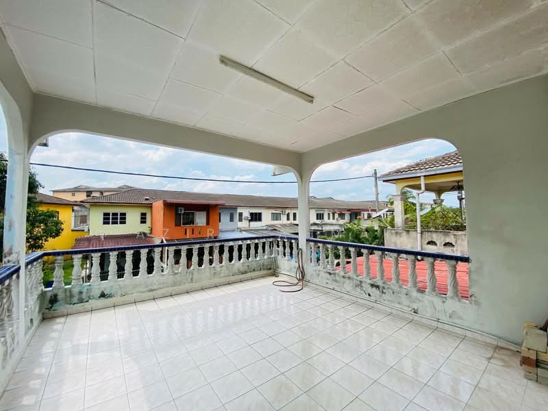 Rumah Teres 2 Tingkat untuk Dijual di Taman Harmoni (Kajang) - Azira Ahmad - Balcony - PropertyGuru.com.my