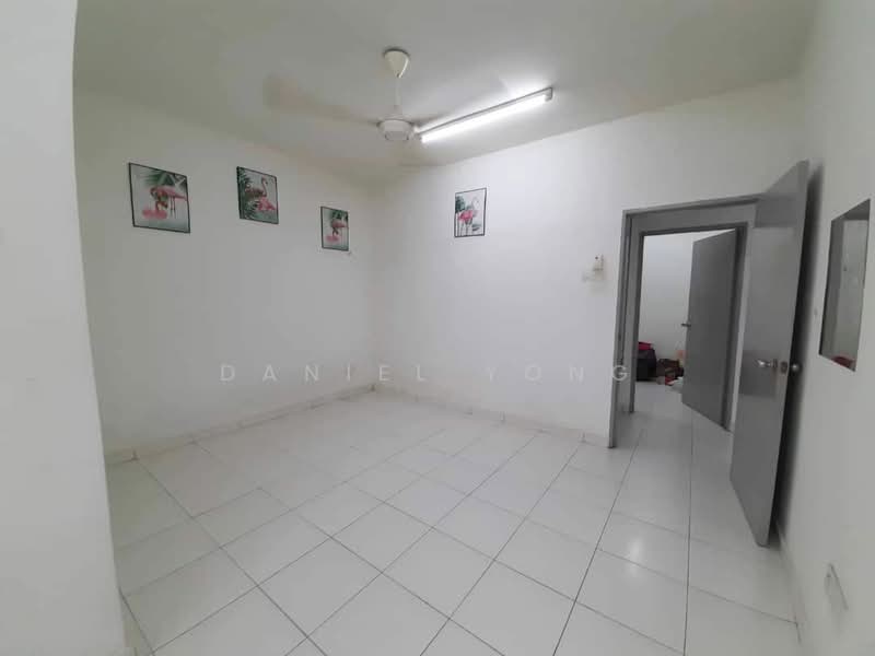 Condominium for Sale at Scott Towers @ Larkin JB - Daniel Yong - Interior - PropertyGuru.com.my