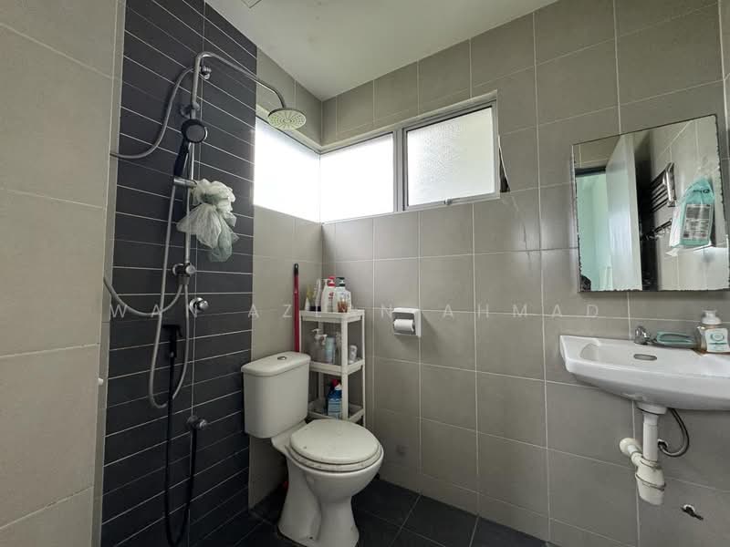 Apartment for Sale at Pangsapuri Damai - Wan Azlan Ahmad - PropertyGuru.com.my