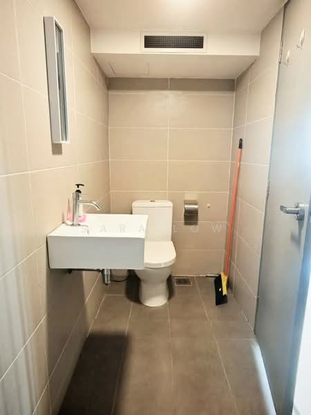 Service Residence for Rent at Pinnacle Kelana Jaya - Sara Low - Bathroom - PropertyGuru.com.my